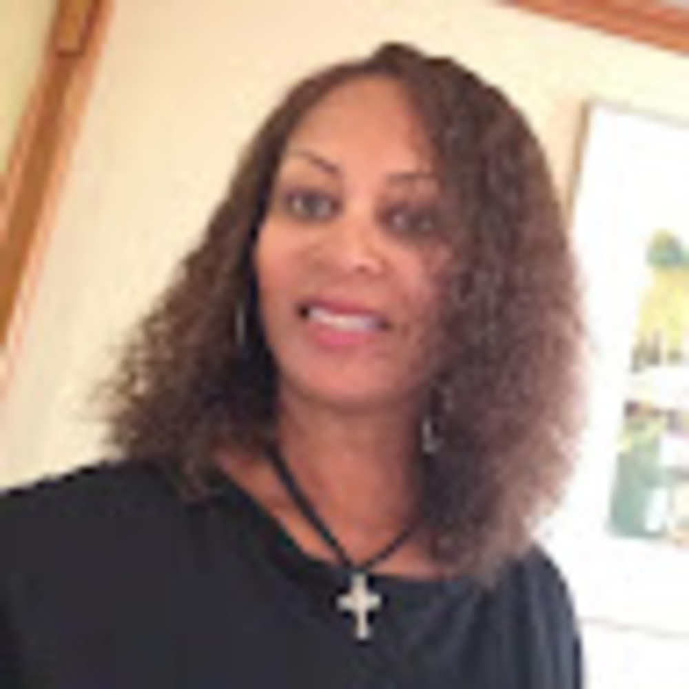 Meet your Posher, Jeris